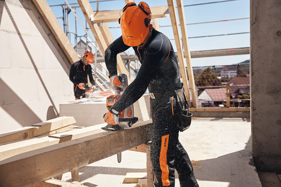 TRONCONNEUSE STIHL MSA 200C-B BONHOMME